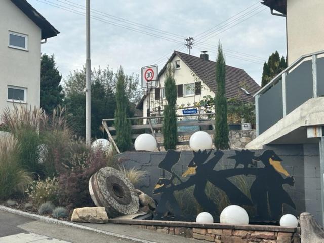 Idyllisches Landhotel Erdmannshöhle - Hasel im Südschwarzwald Exterior foto